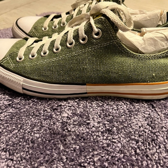 Converse Safe Green Lo Top Sneakers-Men 9.5 /Women 11.5/Great pre-loved- - Picture 5 of 11